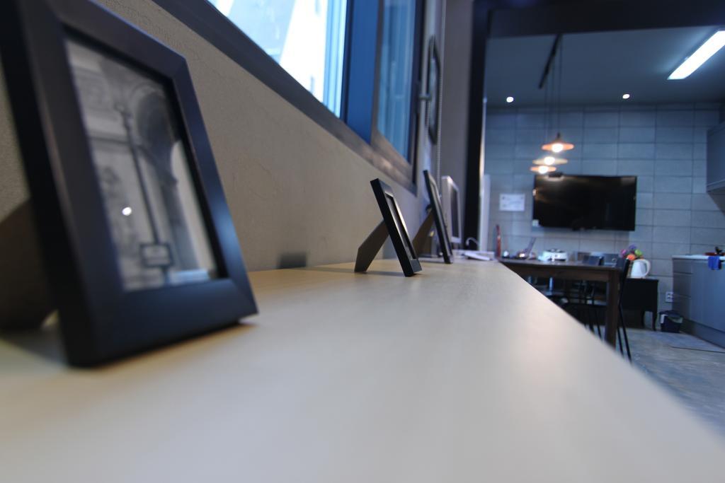 24 Guesthouse Garosugil - Gangnam Сеул Экстерьер фото
