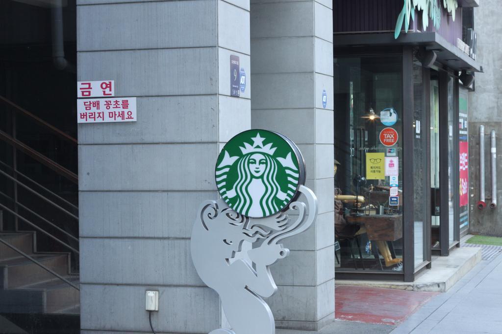 24 Guesthouse Garosugil - Gangnam Сеул Экстерьер фото