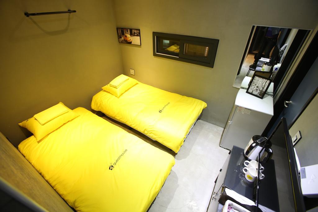 24 Guesthouse Garosugil - Gangnam Сеул Номер фото