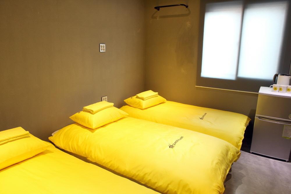 24 Guesthouse Garosugil - Gangnam Сеул Номер фото